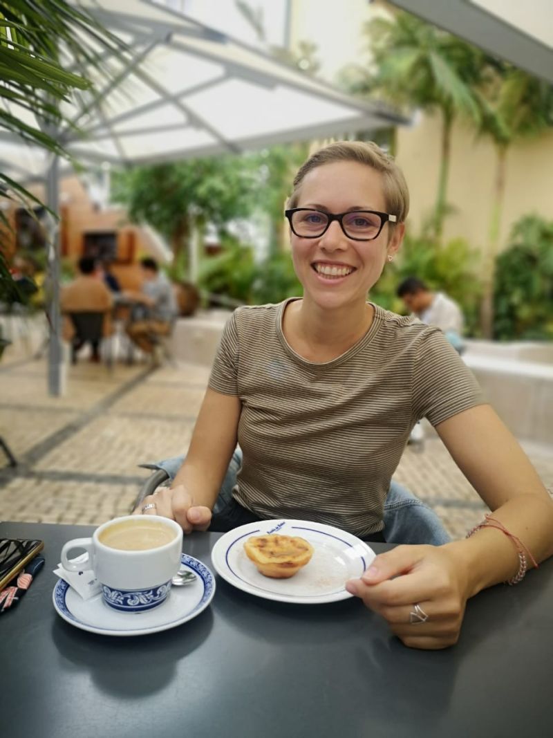 Svenja Coworking draußen